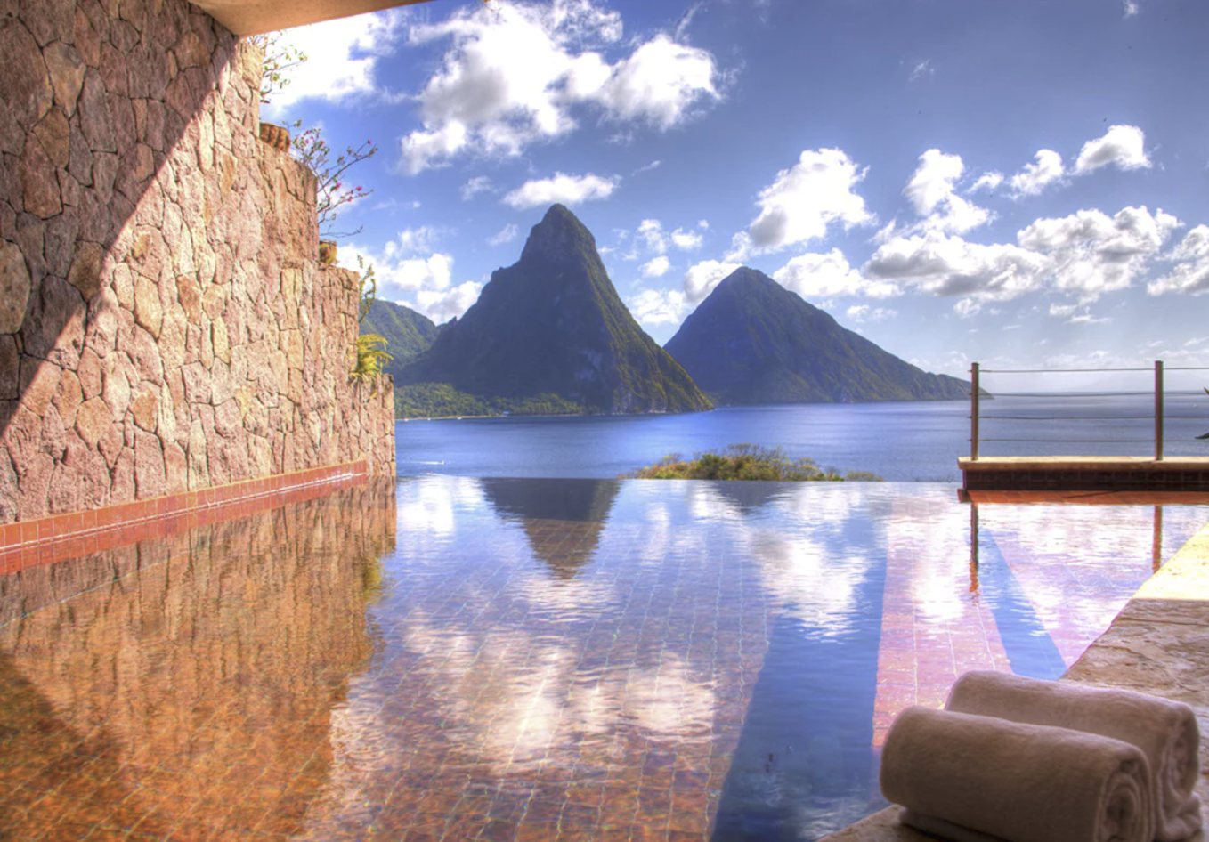 Sanctuary infinity pool overlooking the Pitons at Jade Mountain